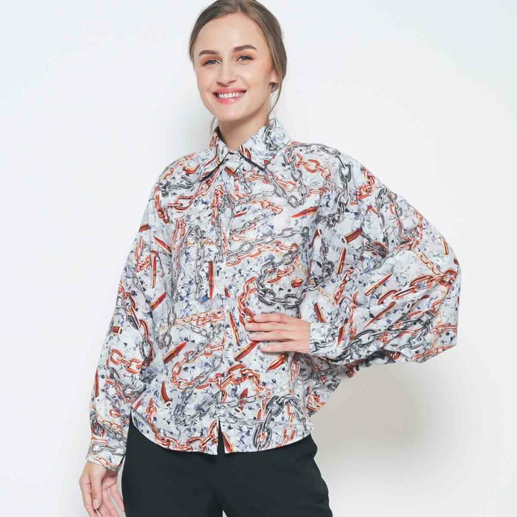 FAME AGENDA - BATWING SHIRT