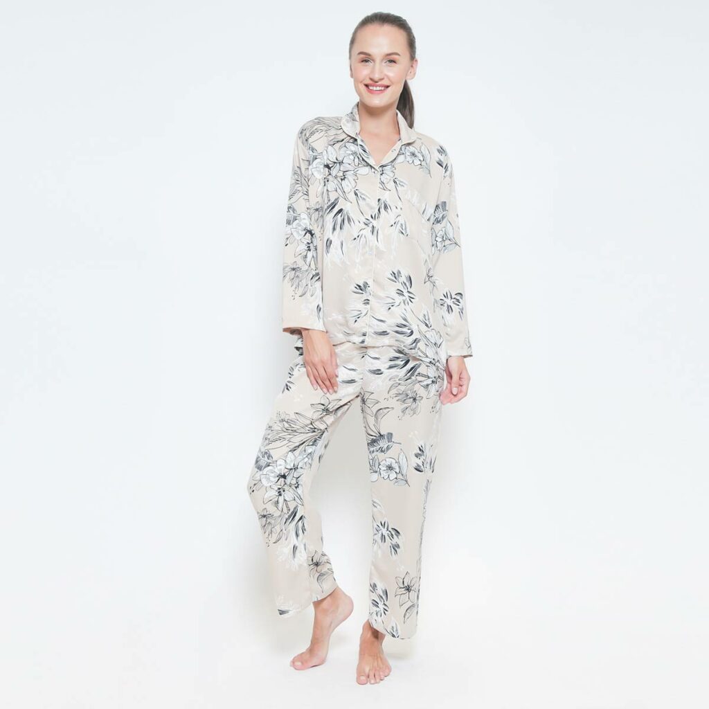 Big Bear Hug - PJL Z193 - Brown