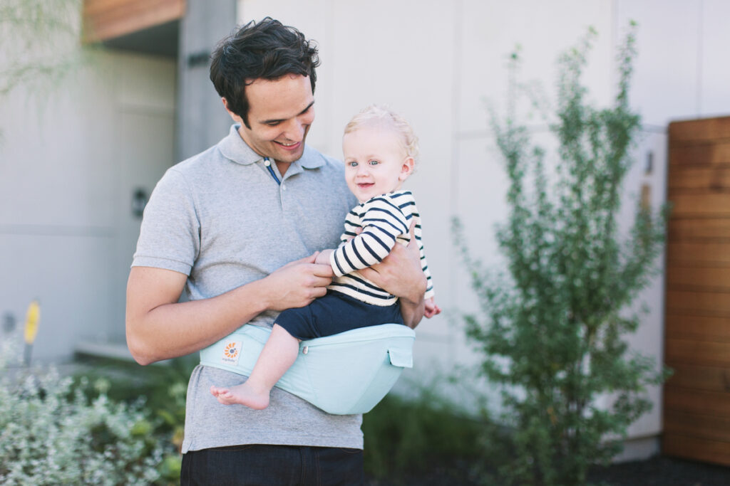 Ergobaby Hipseat Carrier - Island Blue - Image 6