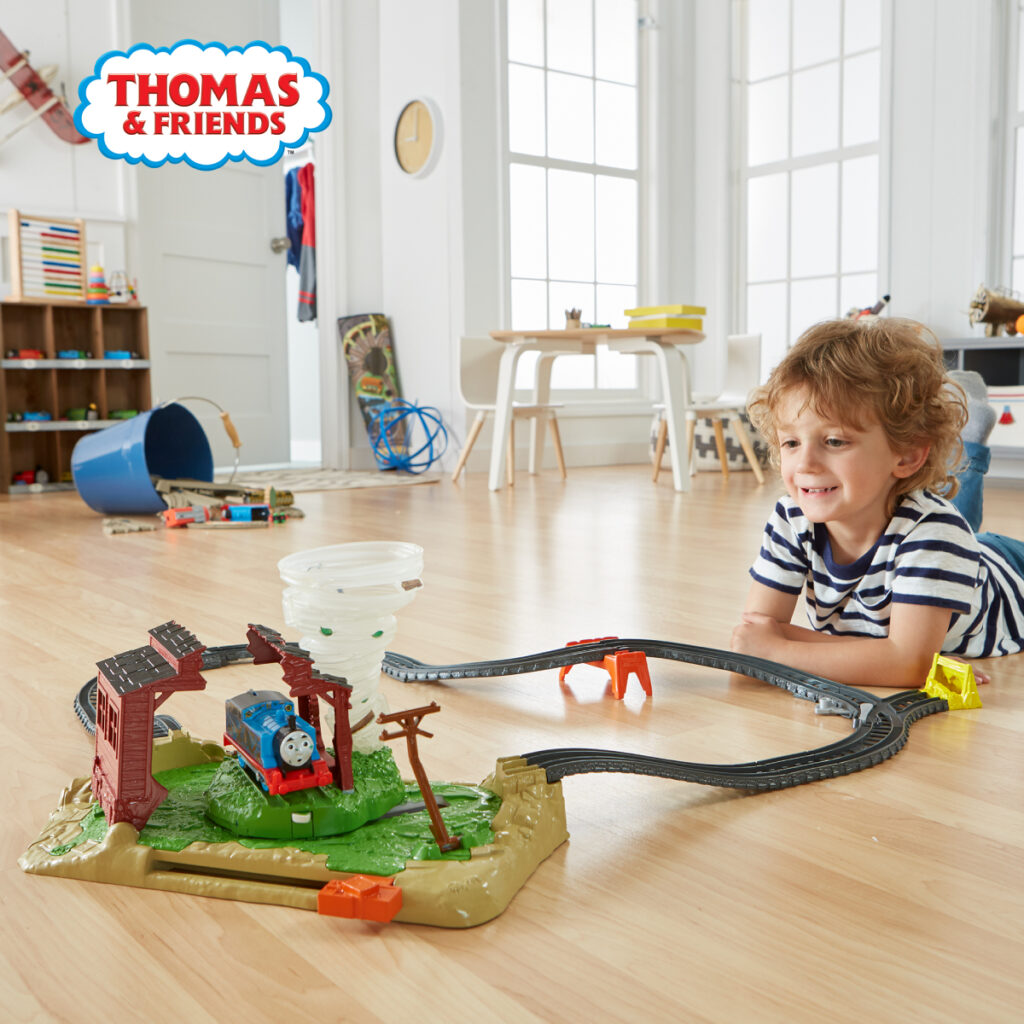 Thomas & Friends TM Twisting Tornado Set - Image 4