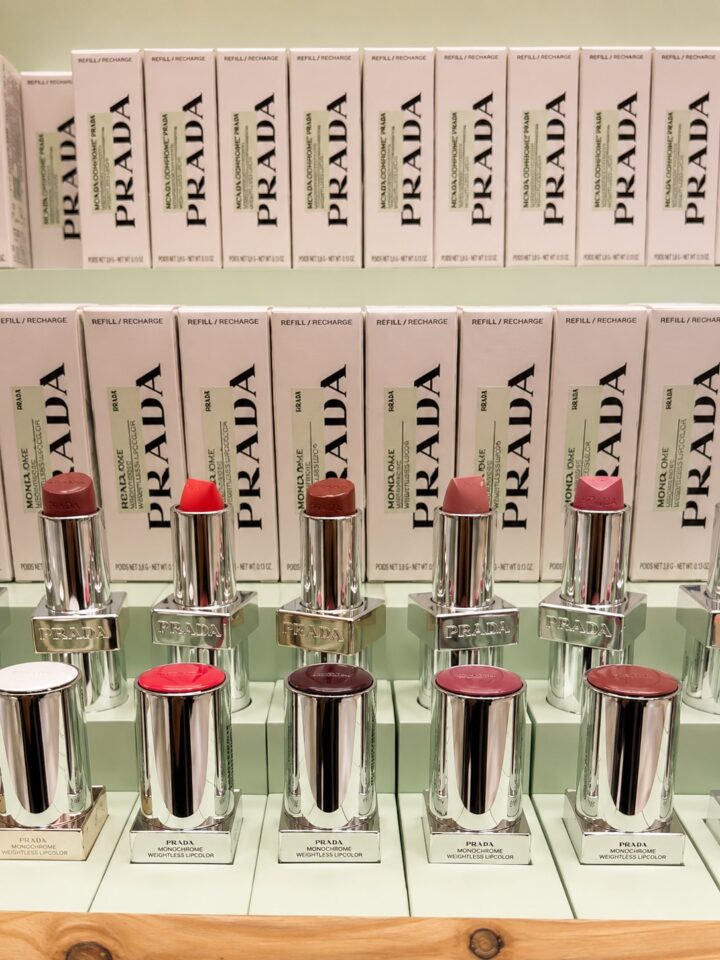 Luxury is more than what you buy—it’s the experience.From the thoughtfully designed beauty stati (5)