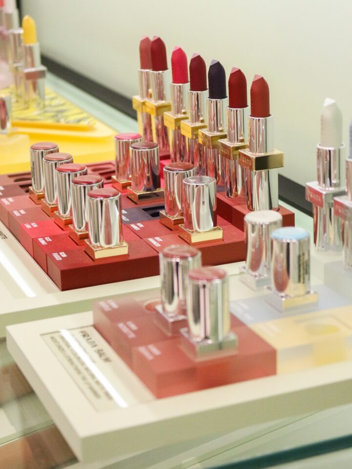 PRADA BEAUTY FIRST IN INDONESIAThe House of Prada unveils its beauty universe — a refined expres (1)